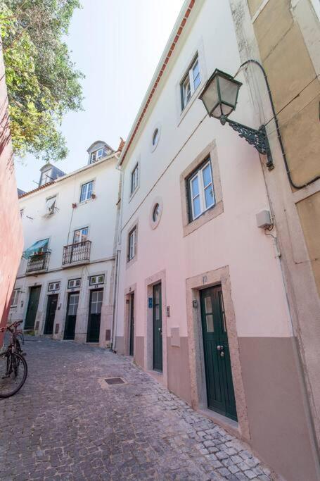 리스본 Sao Vicente IV - Eco-Flat With French Balcony & View 아파트 외부 사진